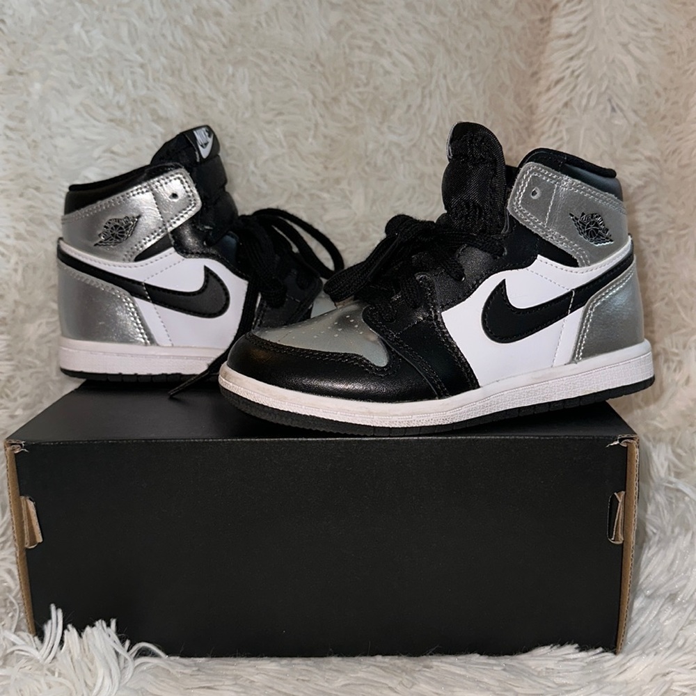 Jordan 1 High Retro “Silver Toe” Toddler 9C